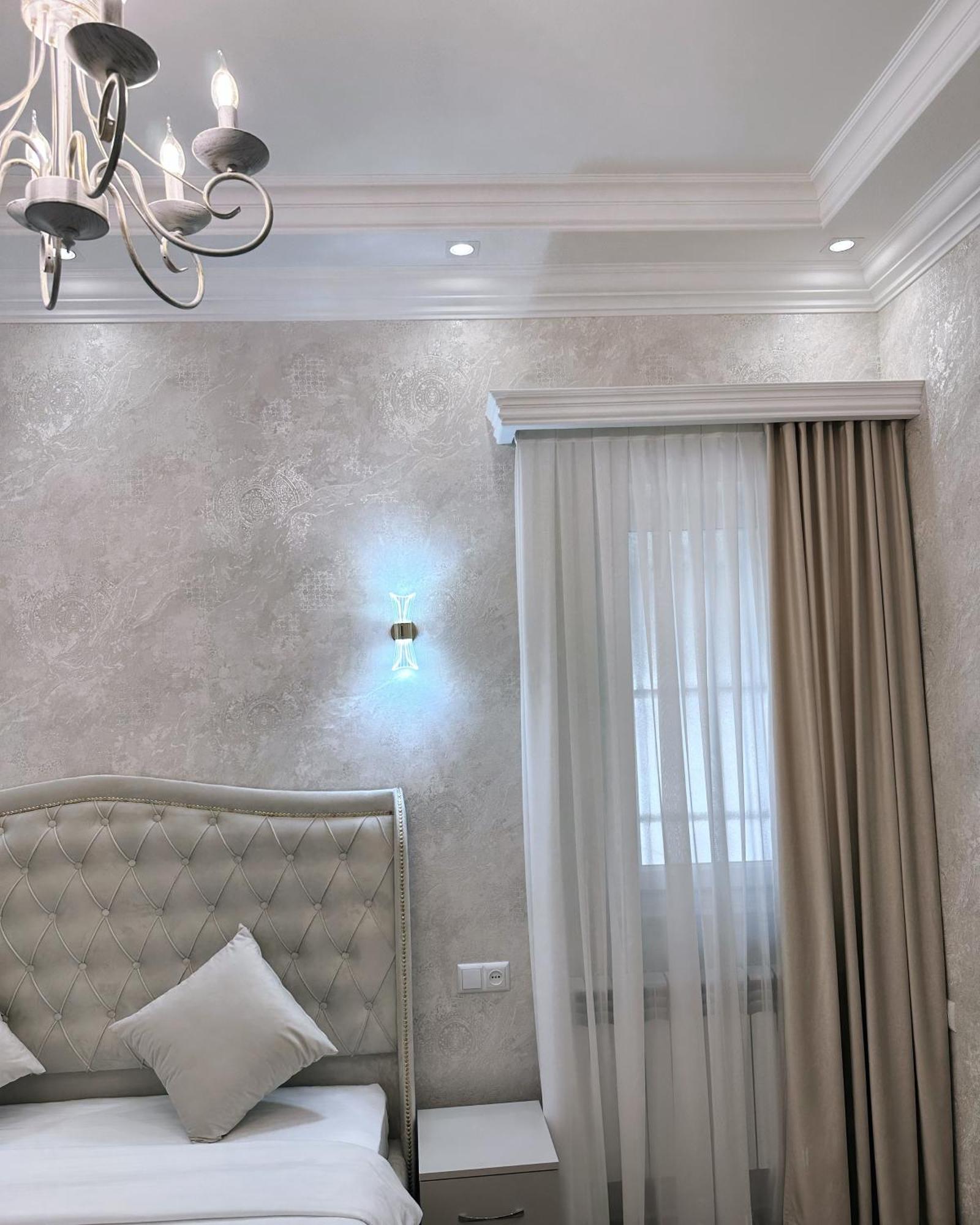 Royal Renaysance Hotel Yerevan Exterior photo
