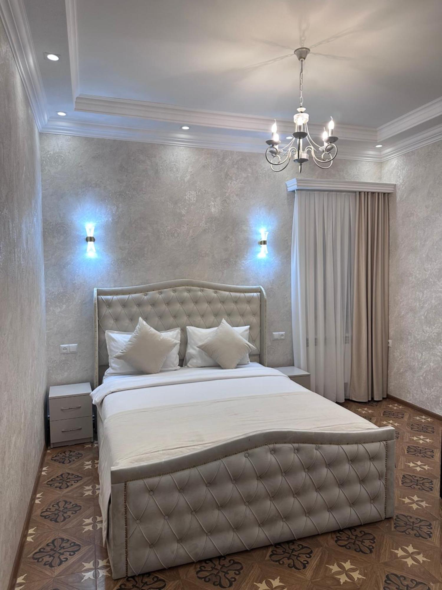 Royal Renaysance Hotel Yerevan Exterior photo