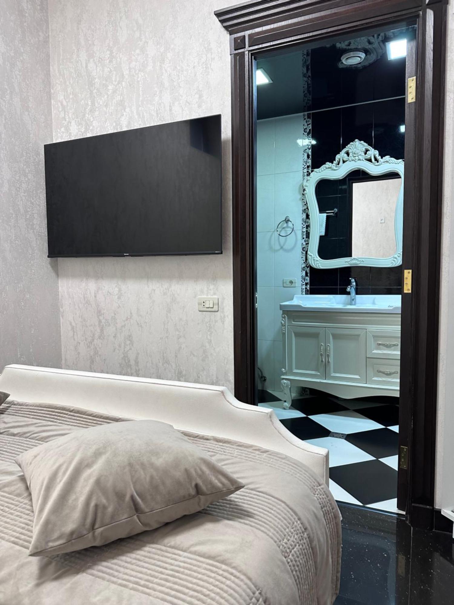 Royal Renaysance Hotel Yerevan Room photo